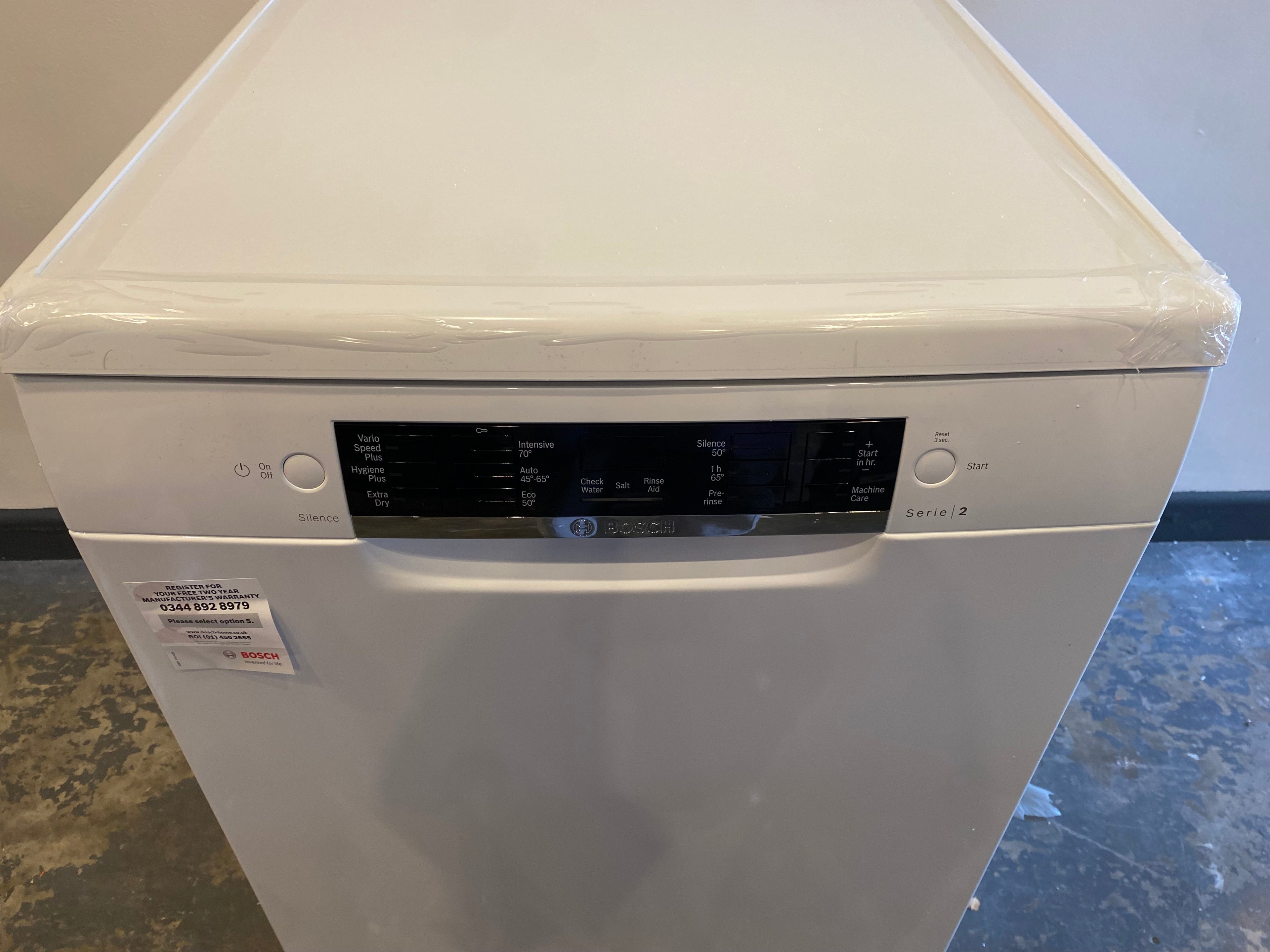 BOSCH Series 2 SMS26AW08G Full Size Dishwasher - White