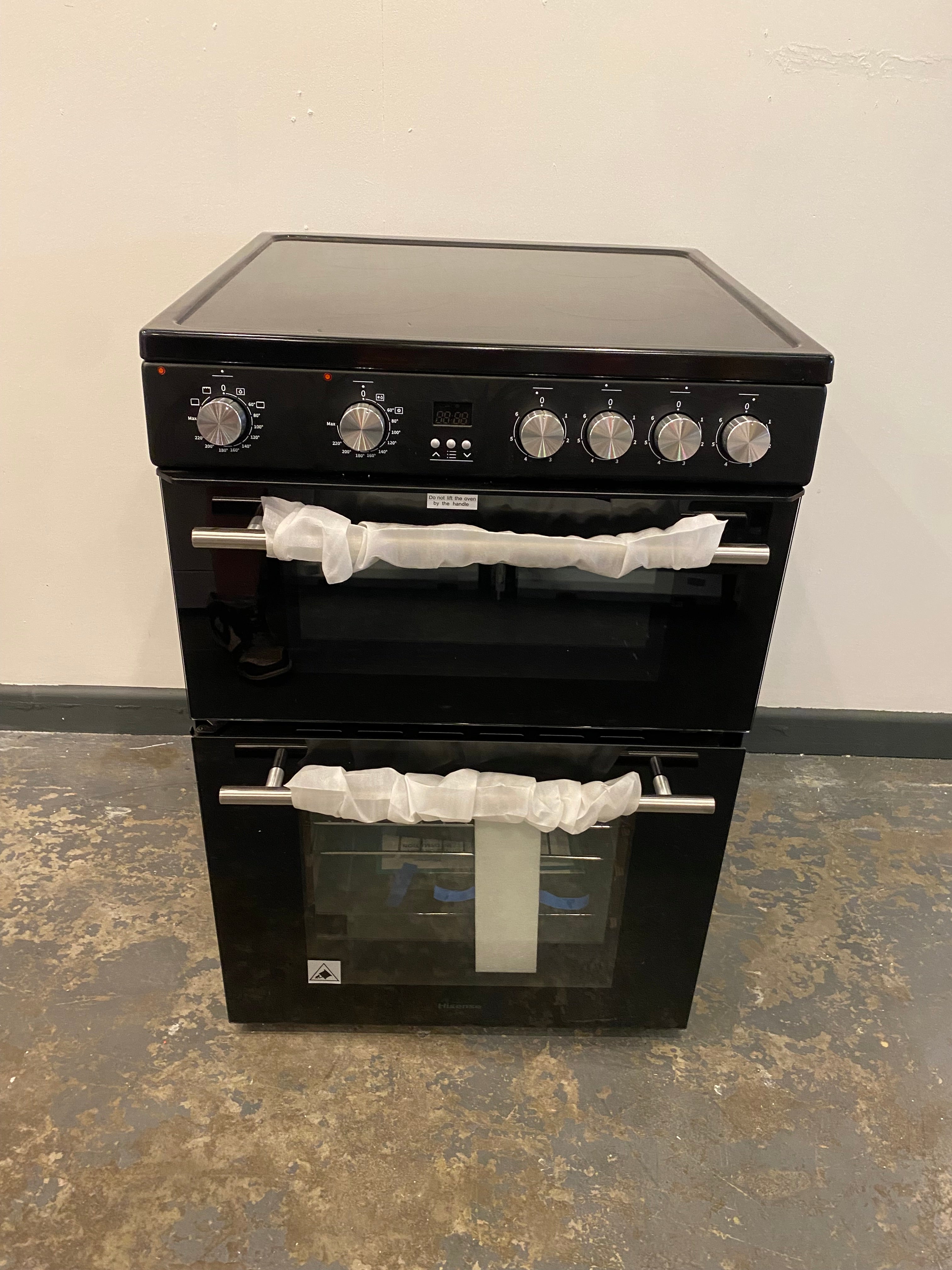 HISENSE HDE3211BBUK Double Oven Electric Cooker With Ceramic Hob - Black