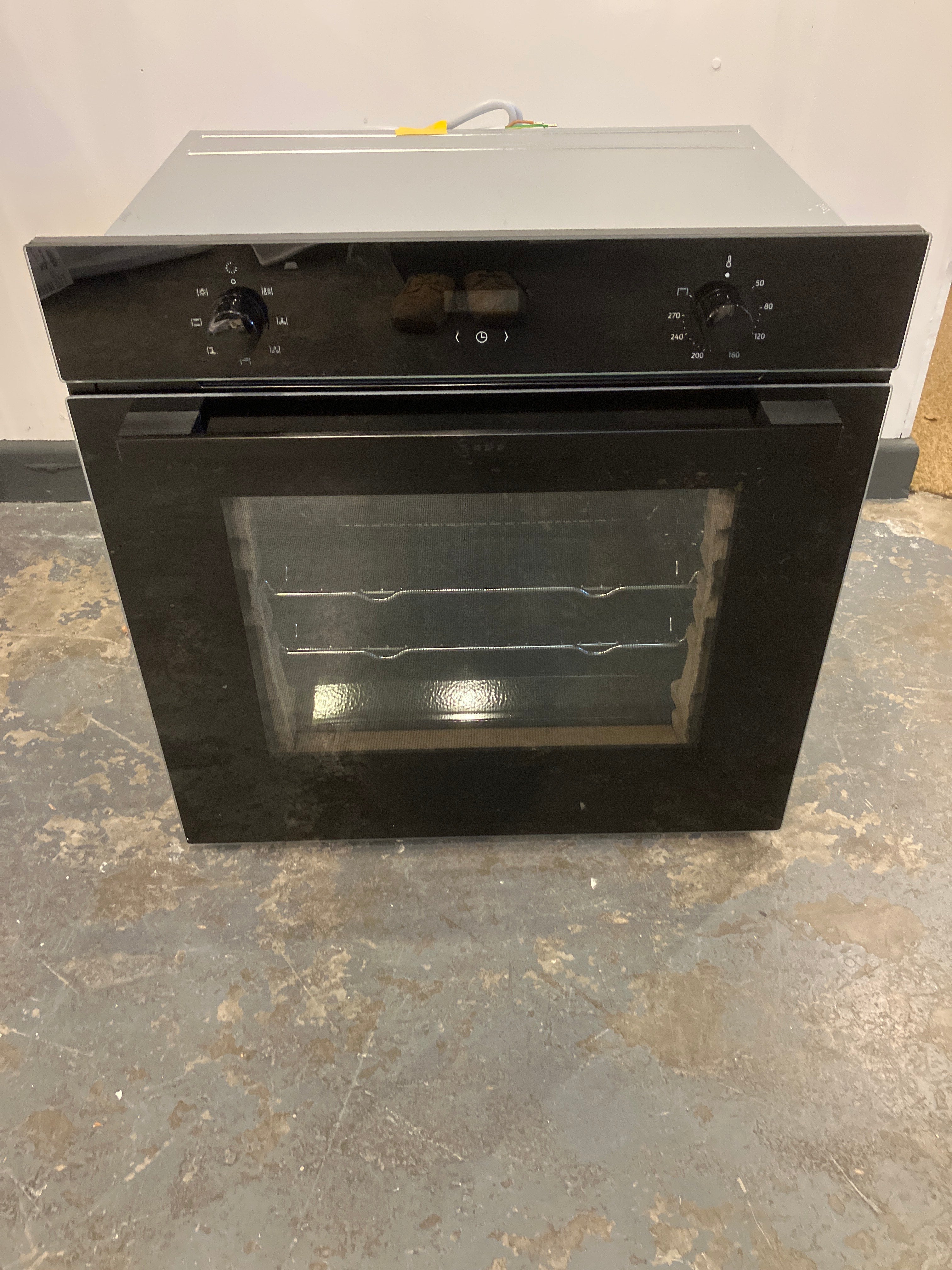 Neff single oven B1DCCOAK3B